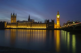 再度收紧！英国移民局公布新措施，强化工签牌照申请审核！