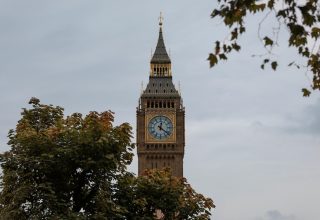 王健林出售49%股份套现还债！万达商管还能上市吗？