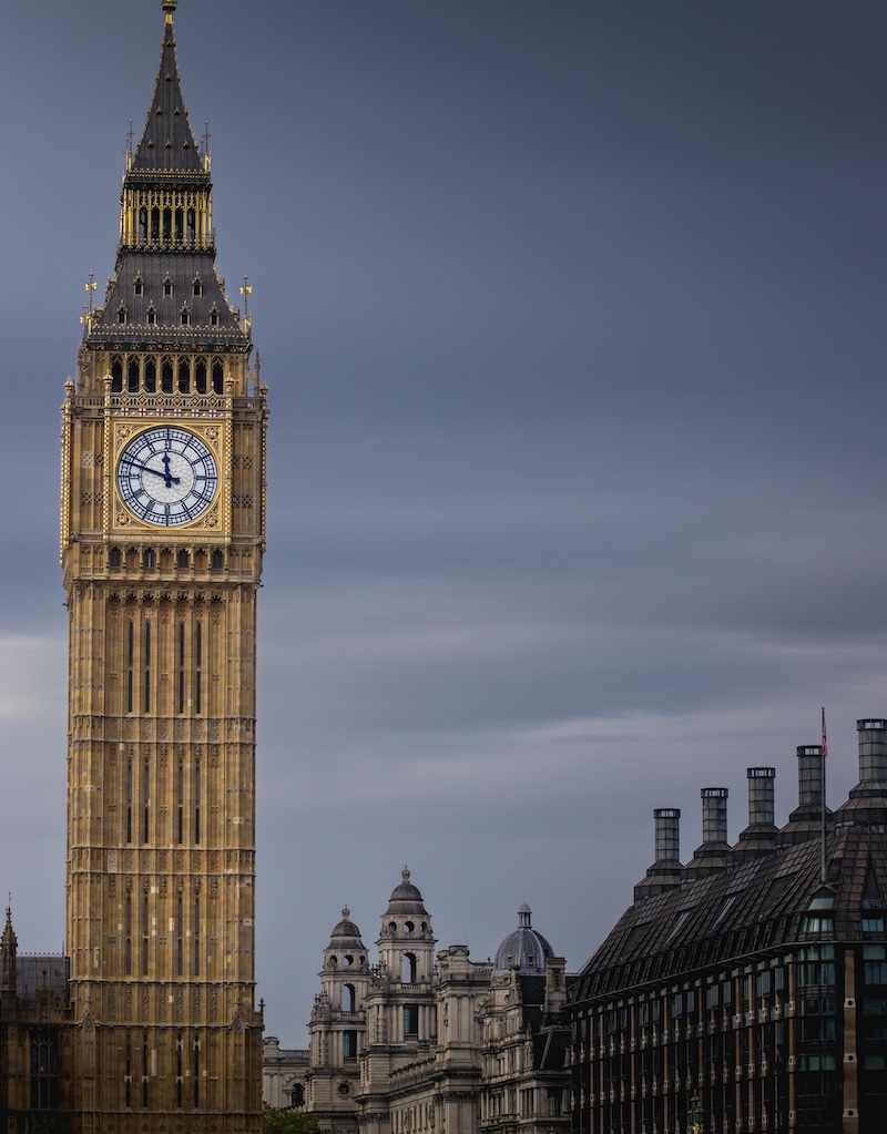 入籍英国的方法大本钟