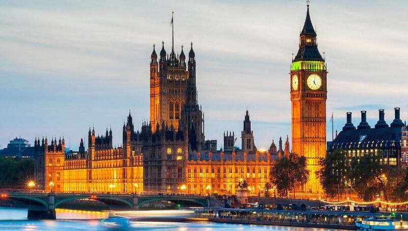 英国工签年薪要求提升伦敦大本钟