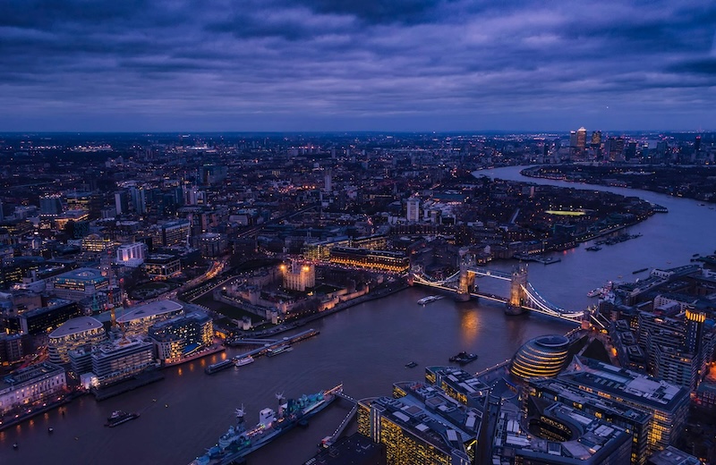 英国签证福利夜景